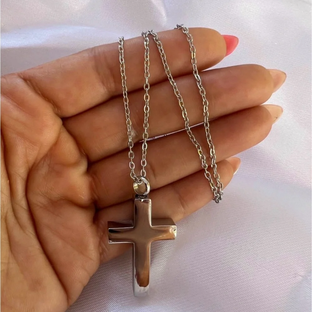 Silver Chain with silver Cross Pendant, Stainless steel